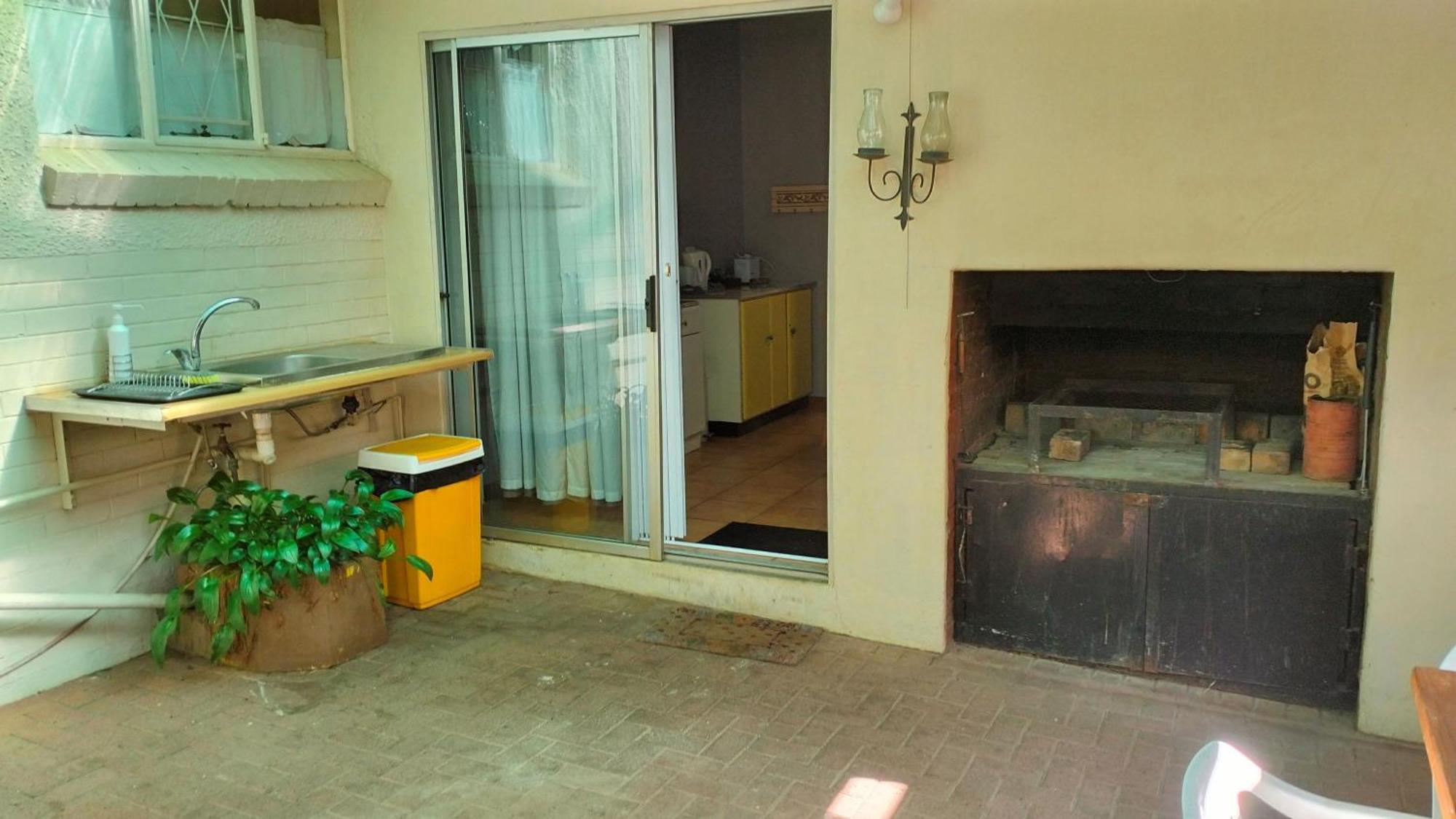 Anri Guesthouse Bloemfontein Buitenkant foto