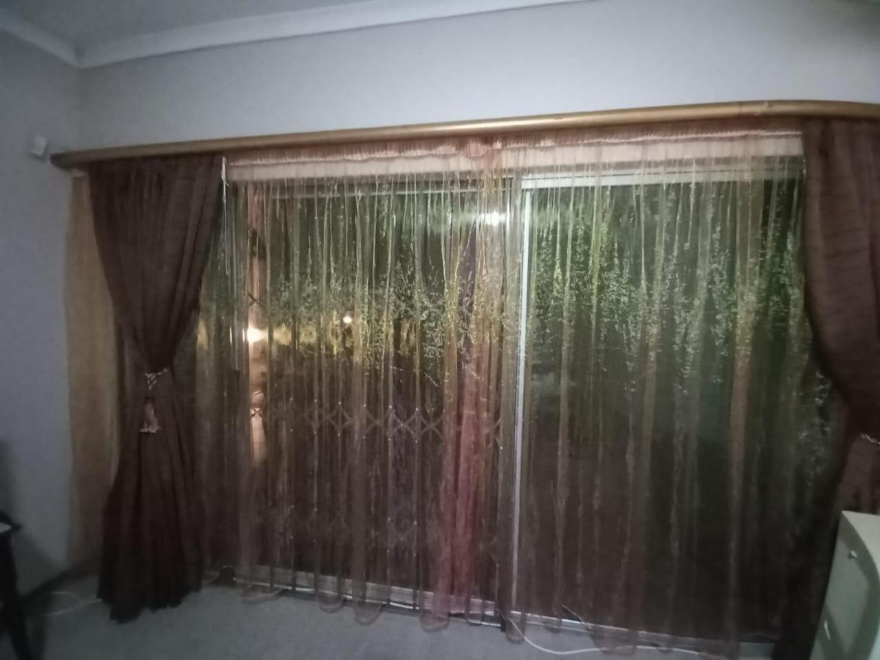 Anri Guesthouse Bloemfontein Buitenkant foto