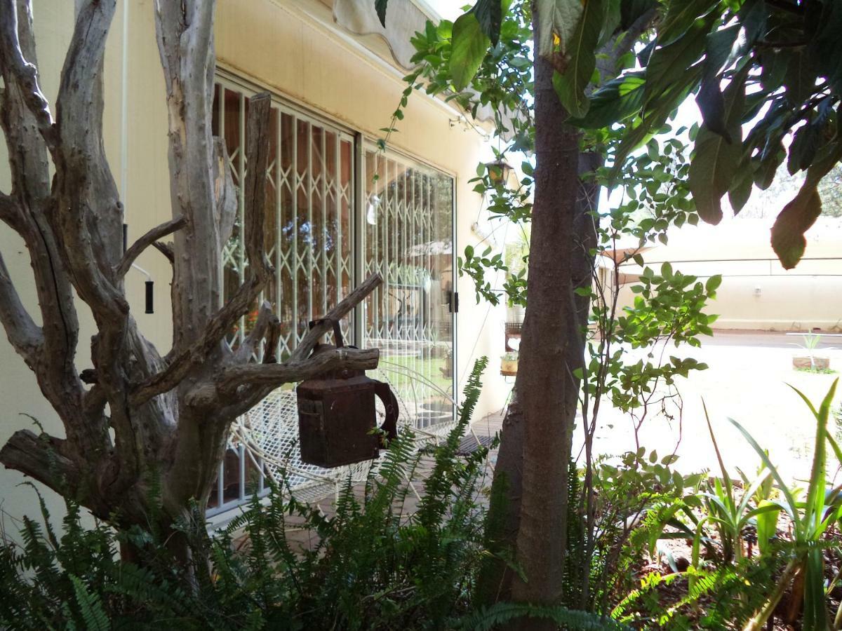 Anri Guesthouse Bloemfontein Buitenkant foto